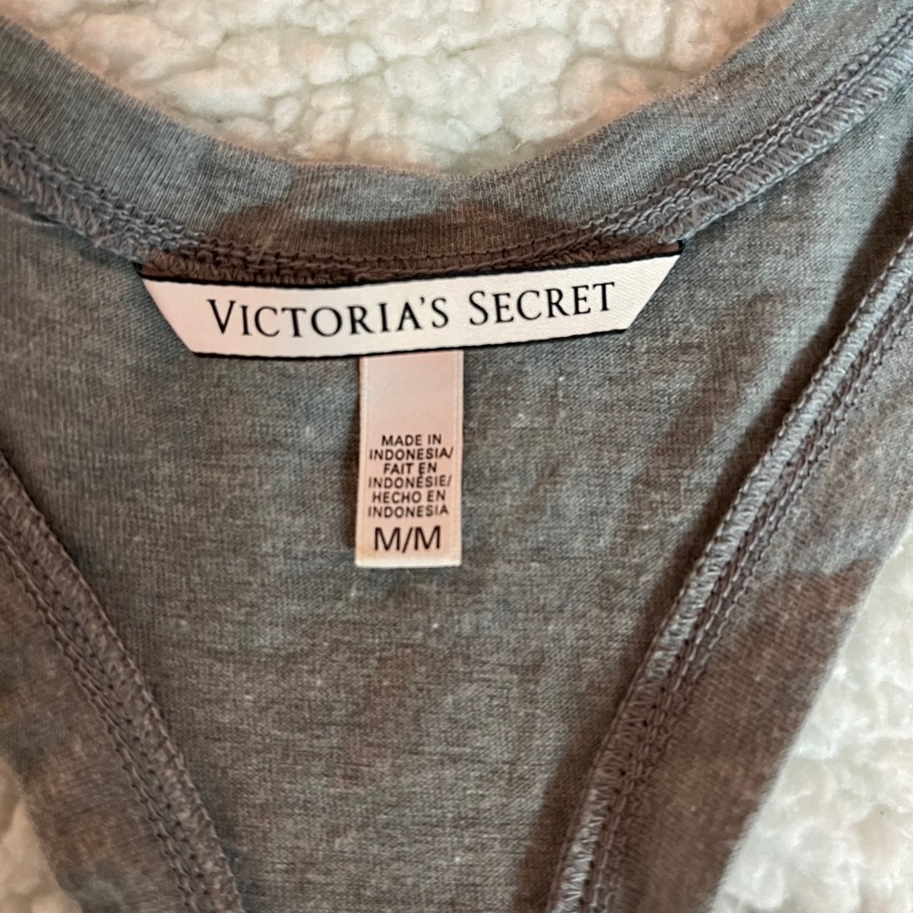 VS Racerback Tank - Picture 3 of 4